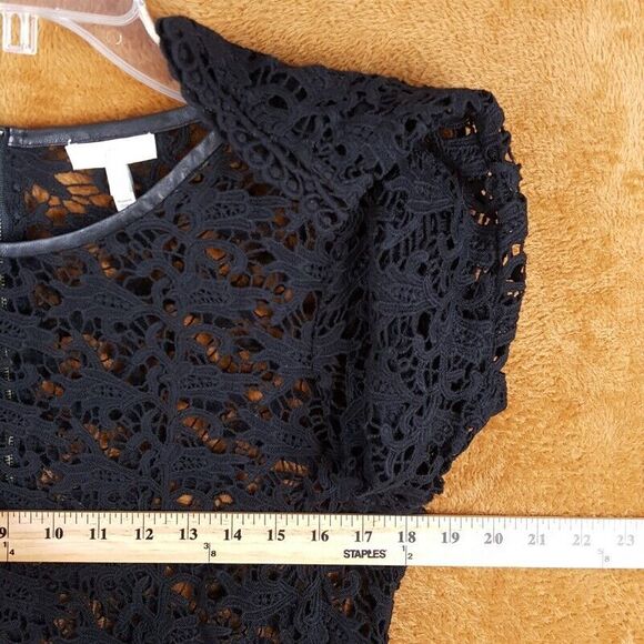 JOIE Womens Top Medium Black Crochet Lace Faux Leather Trim Zip Back Knit - Picture 5 of 10